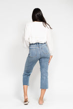 Load image into Gallery viewer, Destroy Crop Wide Leg Judy Blue 👖