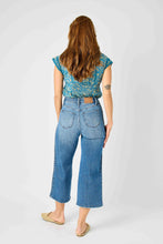 Load image into Gallery viewer, High Waisted Braided Judy Blue Crop