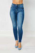 Load image into Gallery viewer, Classic Skinny With Tummy Control Judy Blue 👖