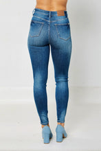 Load image into Gallery viewer, Classic Skinny With Tummy Control Judy Blue 👖